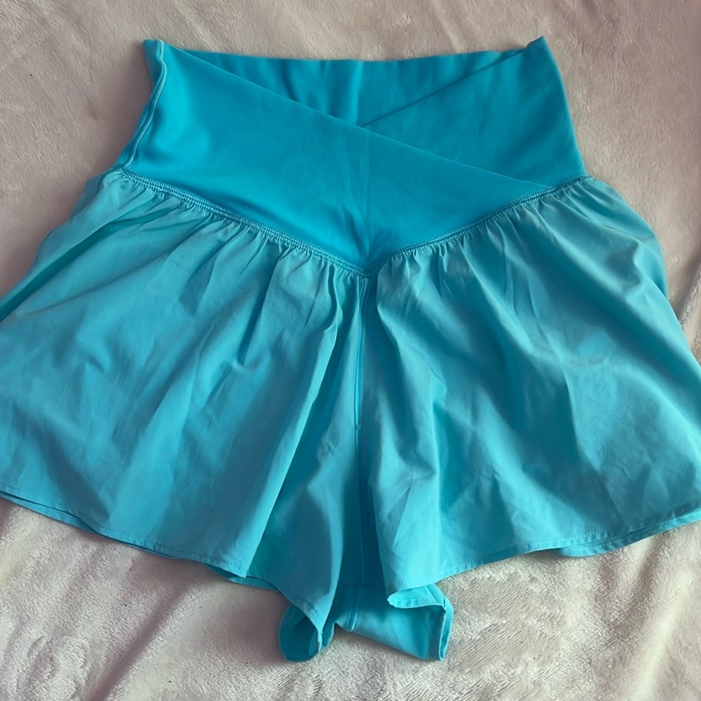 size sm aerie real me crossover flowy short